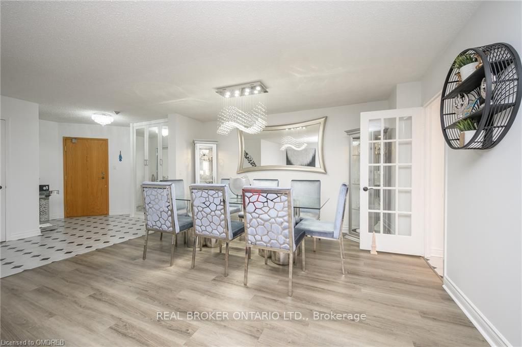 1237 North Shore Blvd E, #301