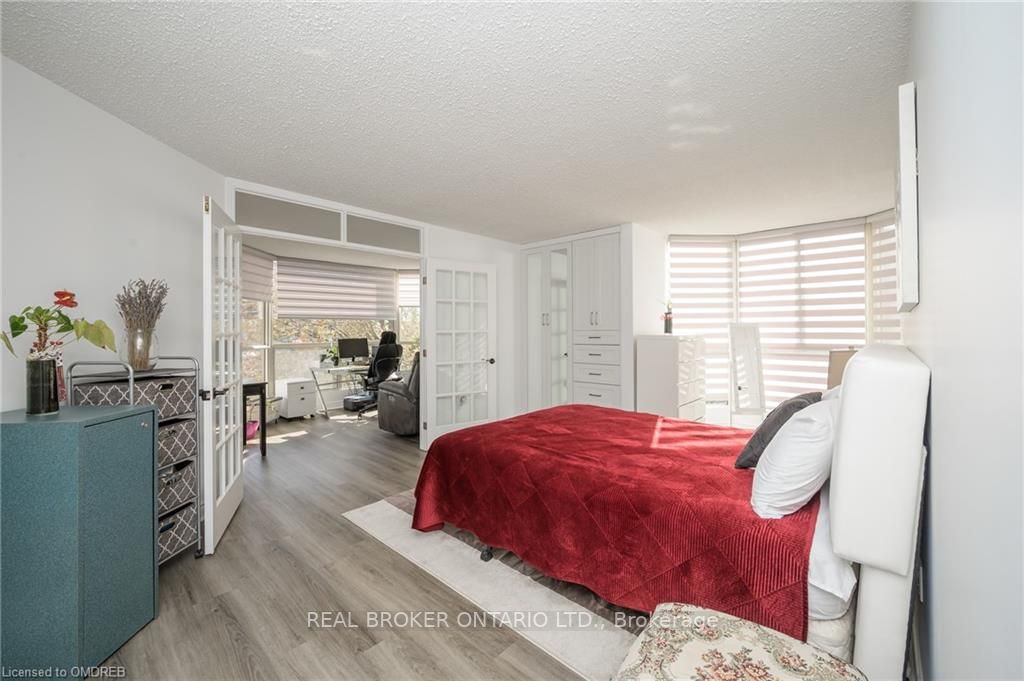 1237 North Shore Blvd E, #301