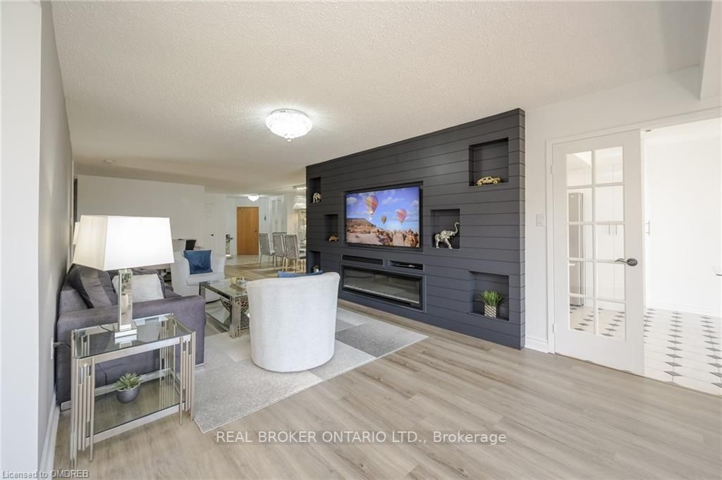 1237 North Shore Blvd E, #301
