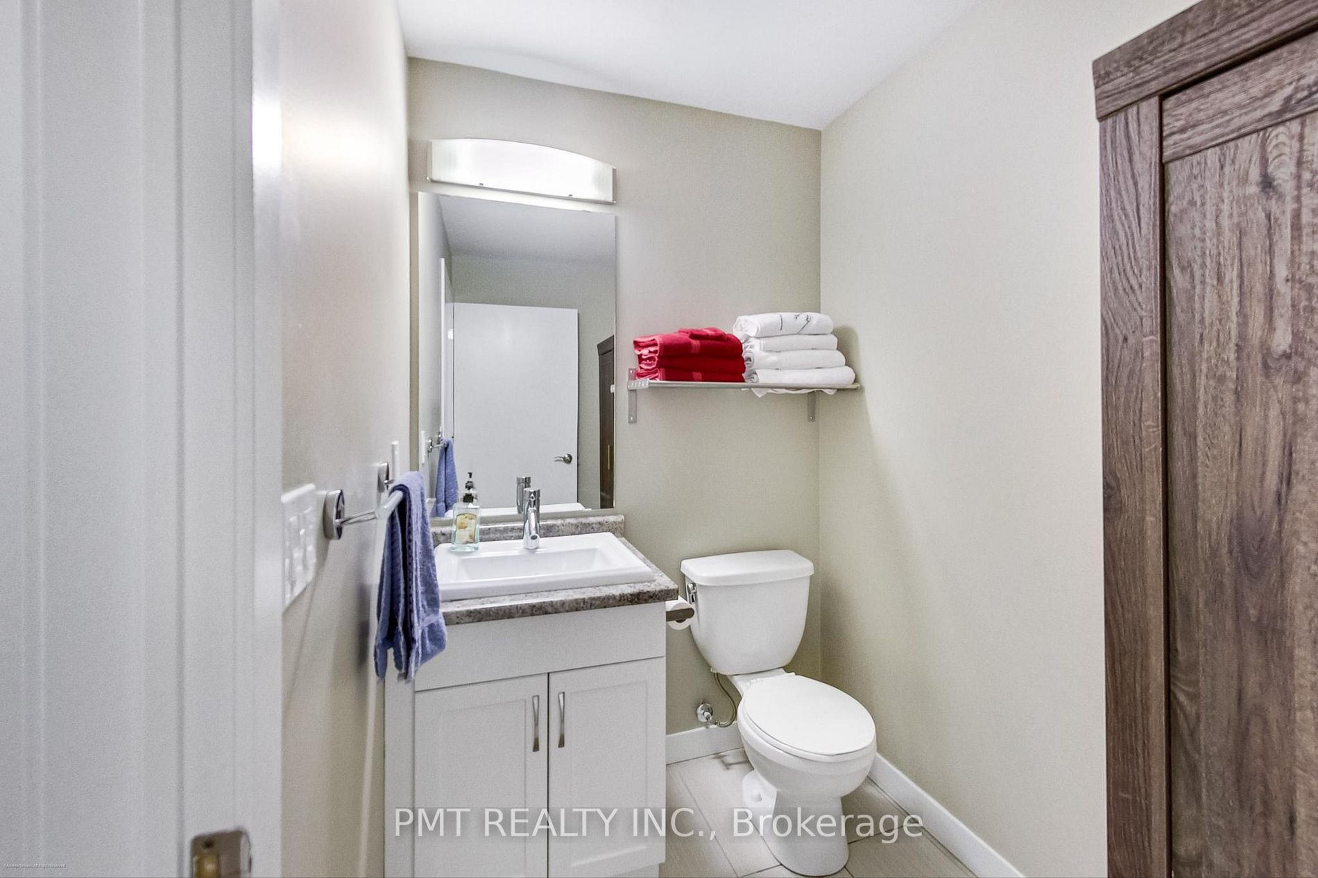 551 Maple Ave, #405