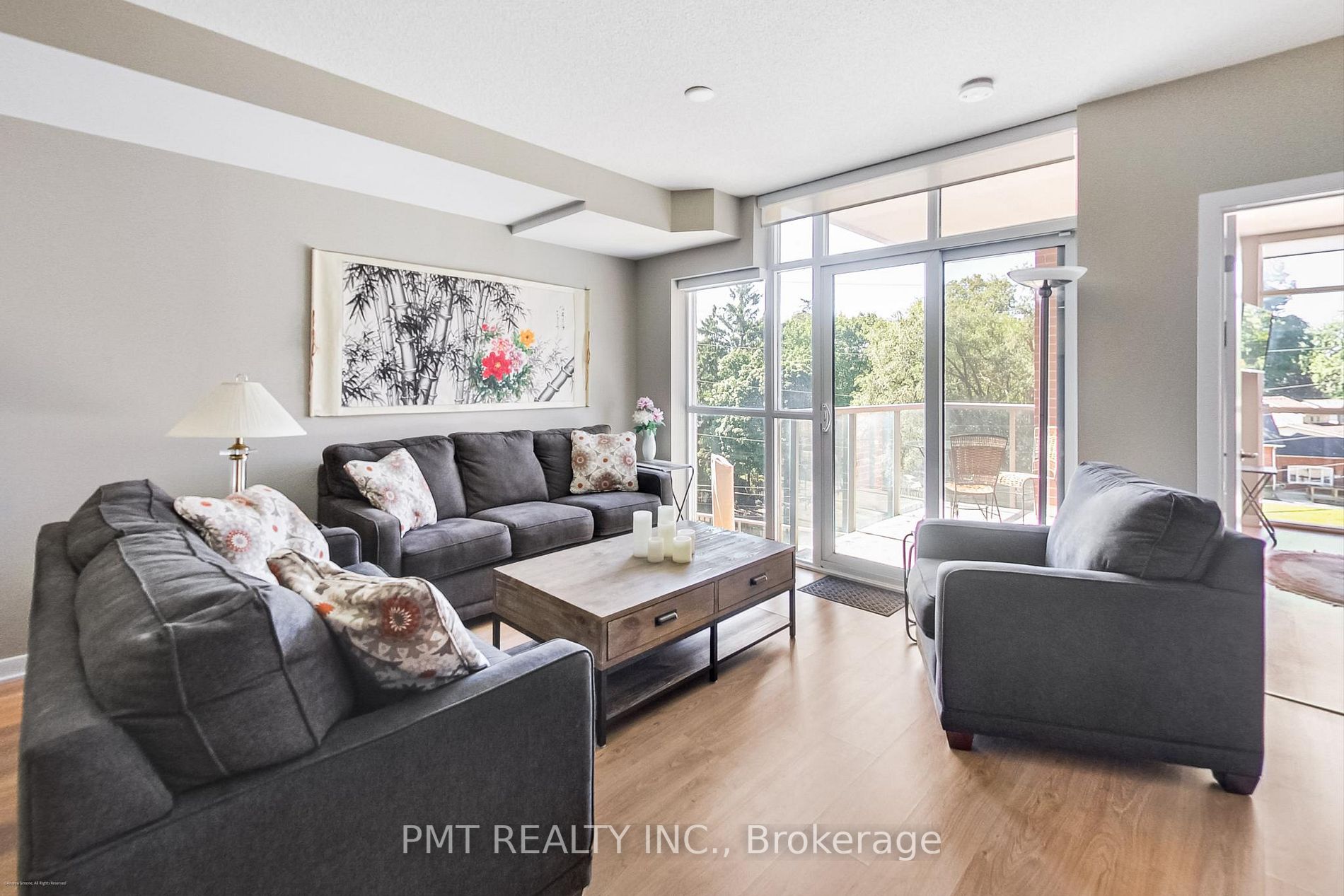 551 Maple Ave, #405