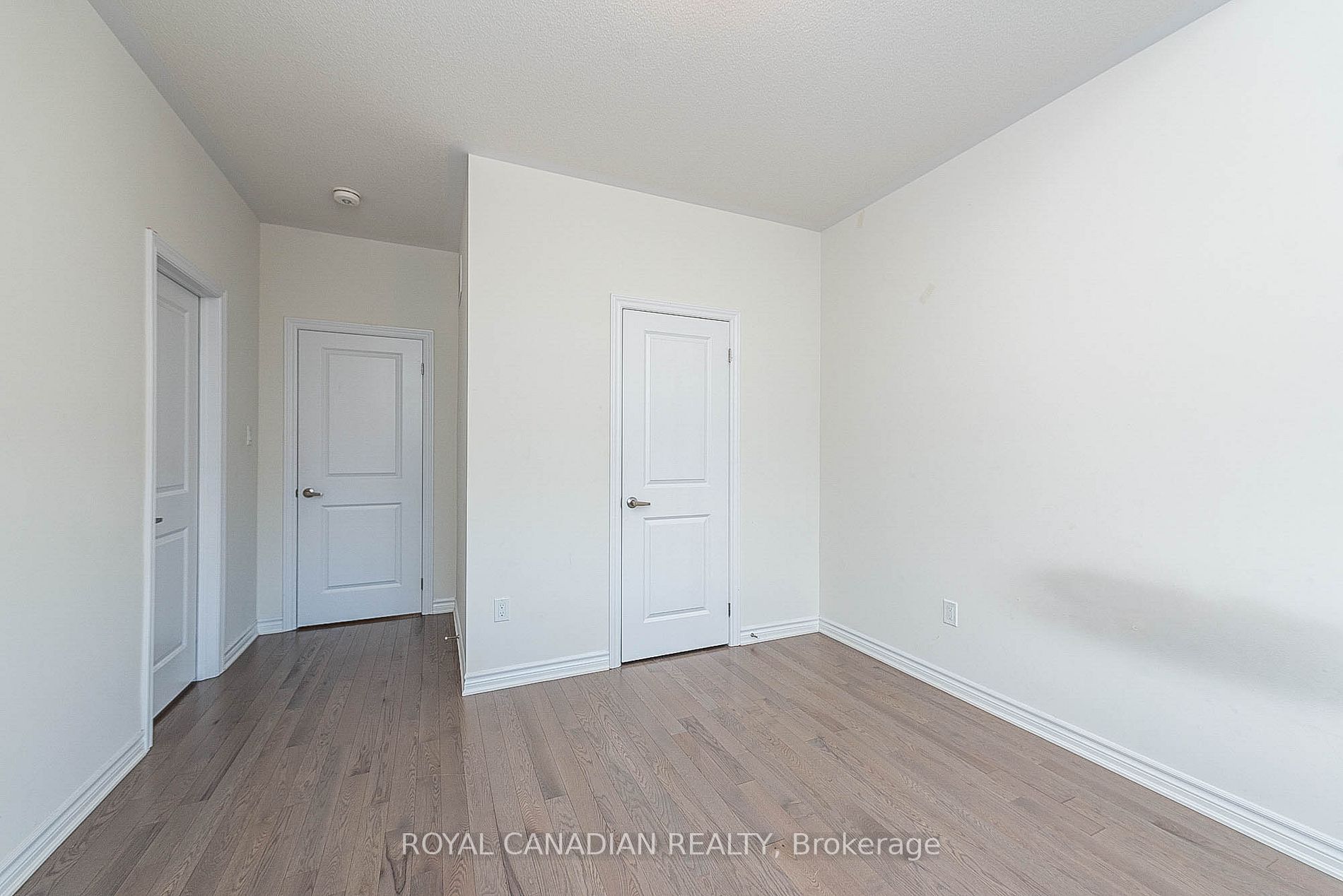 32 Spinland St