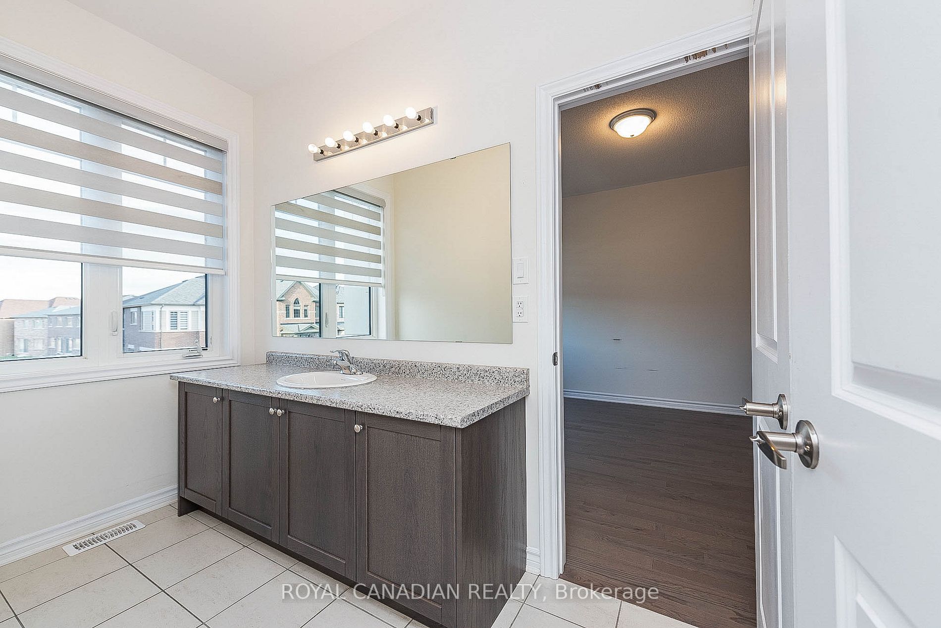 32 Spinland St