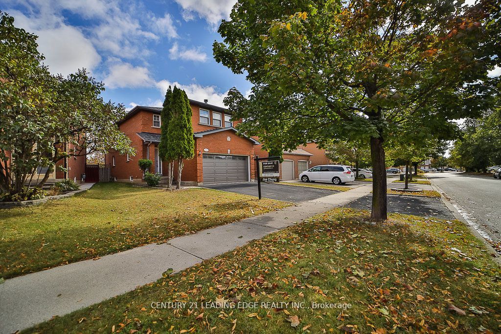5519 Cosmic Cres