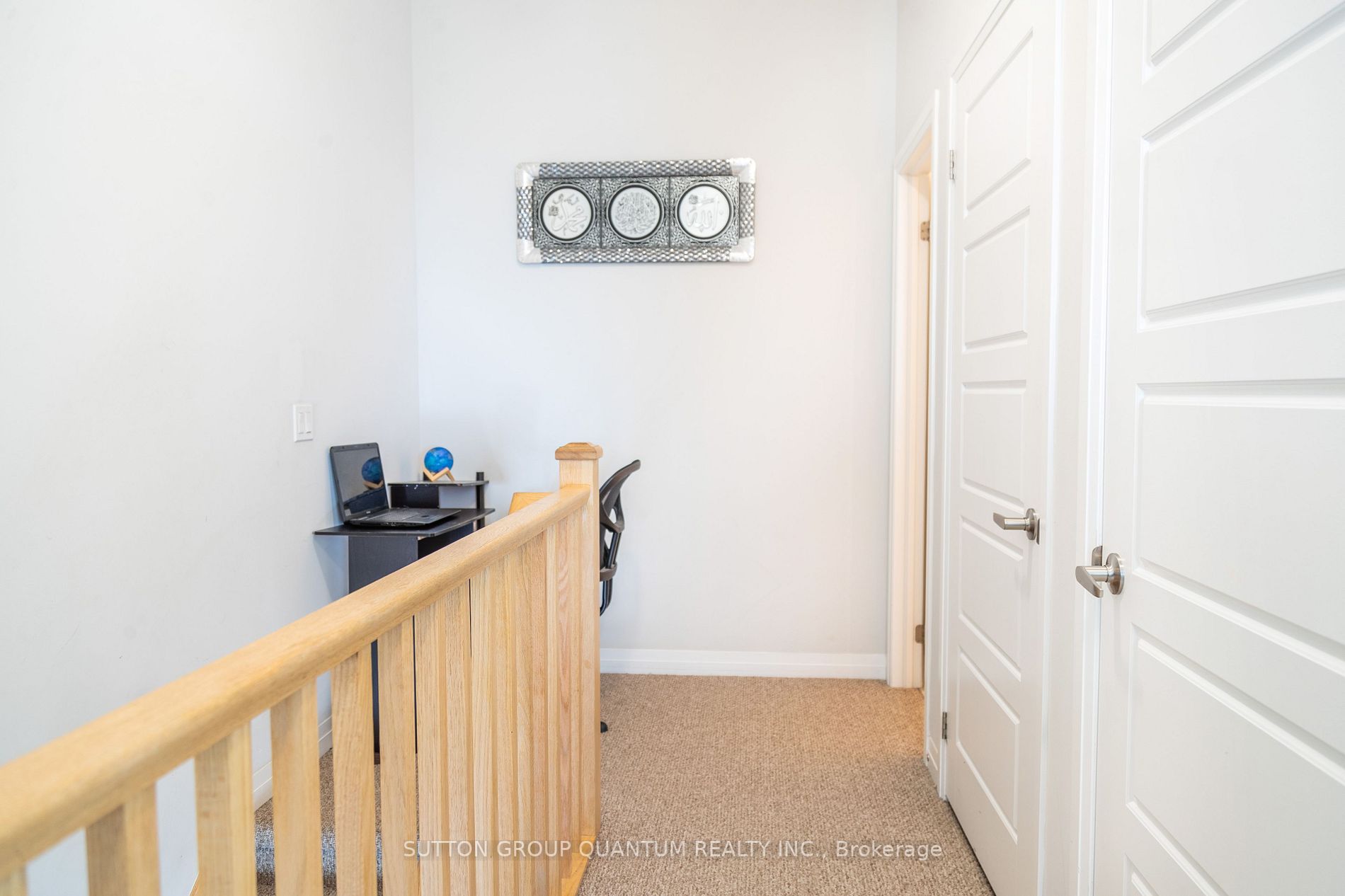 1206 Main St E, #206