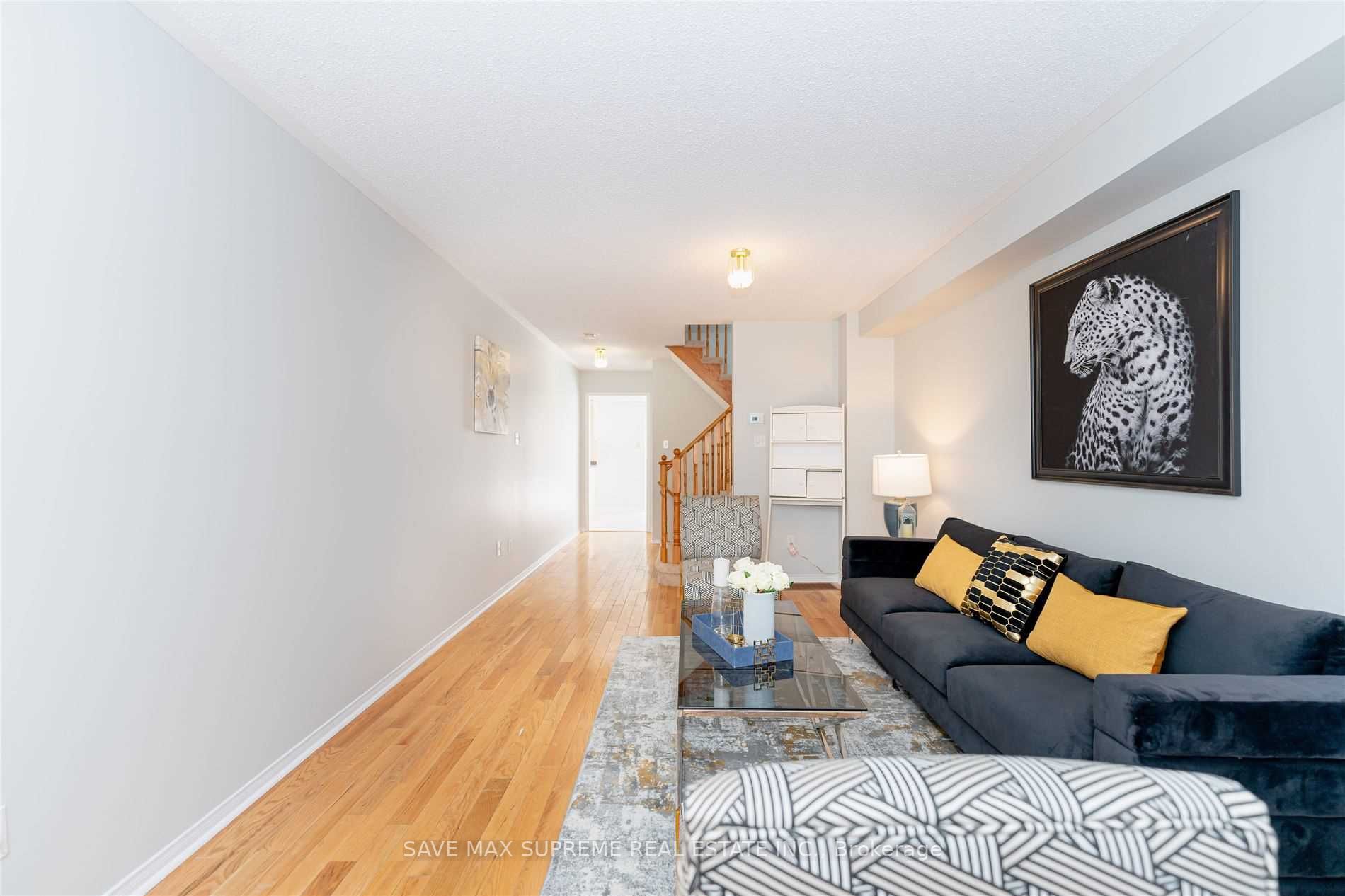60 Fordwich Blvd