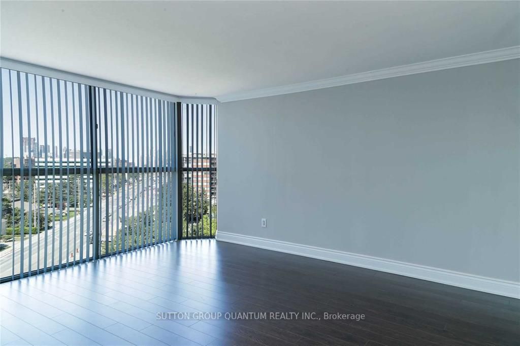 2091 Hurontario St, #1005