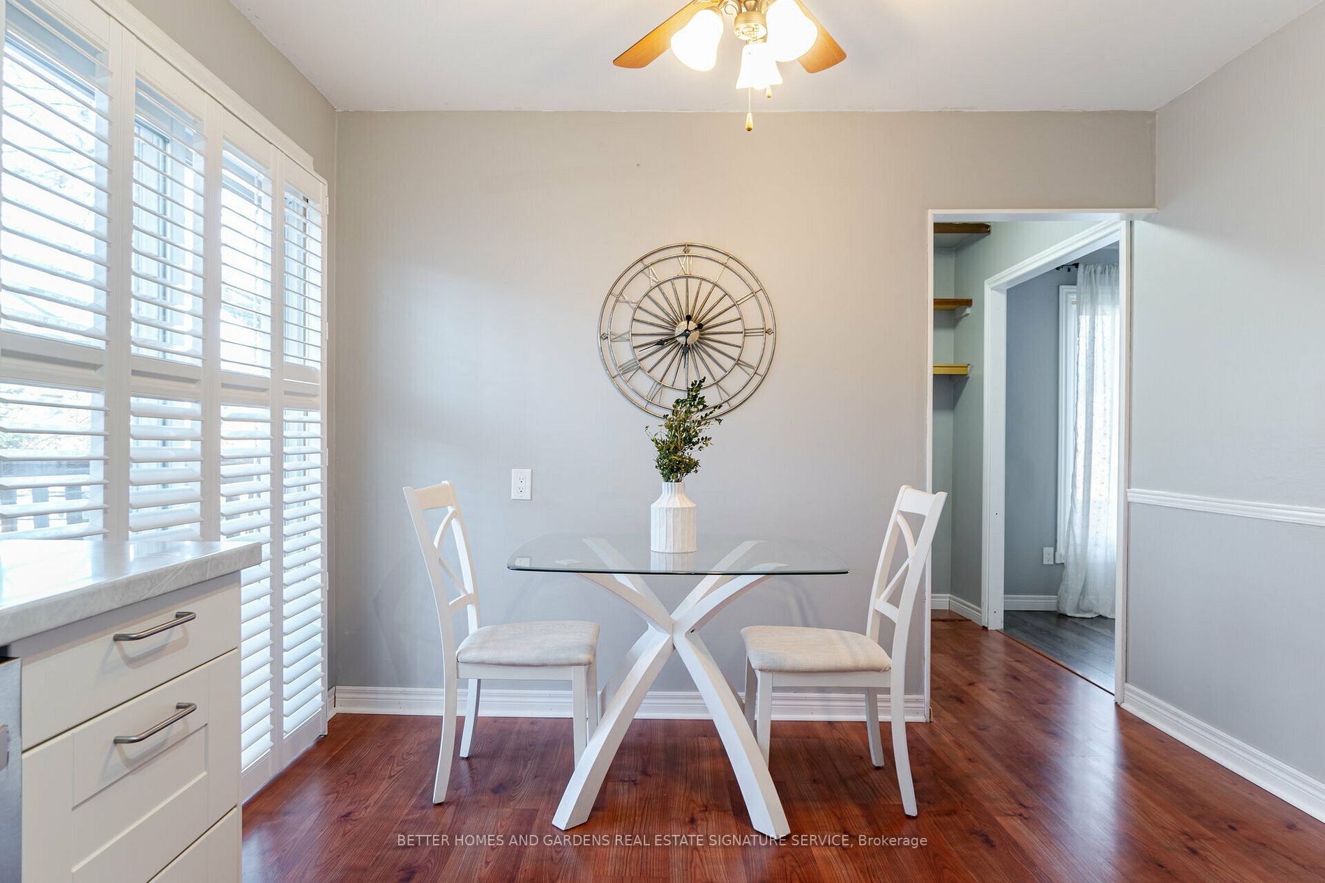 1549 Newlands Cres