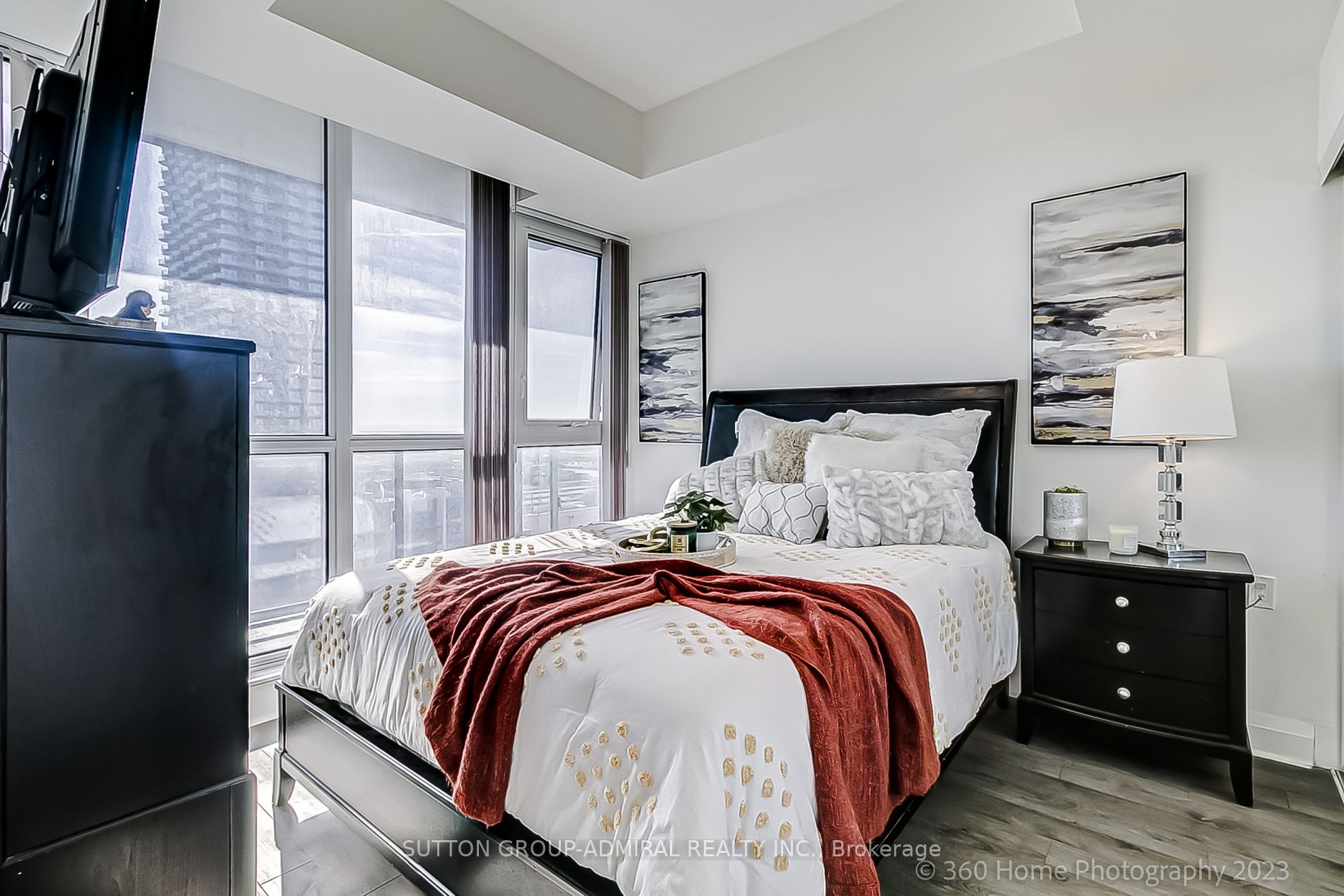 15 Zorra St, #1006