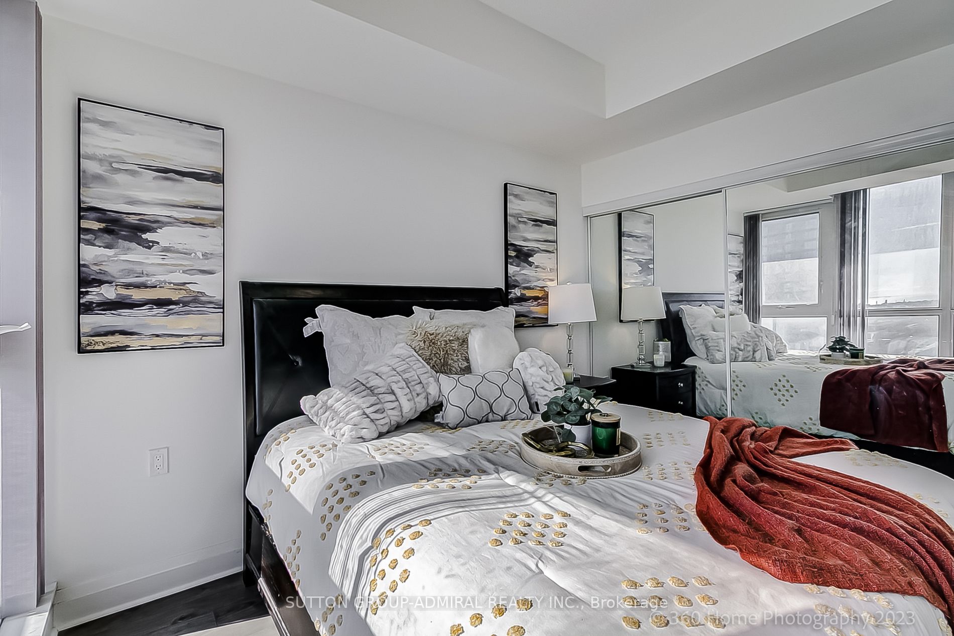 15 Zorra St, #1006