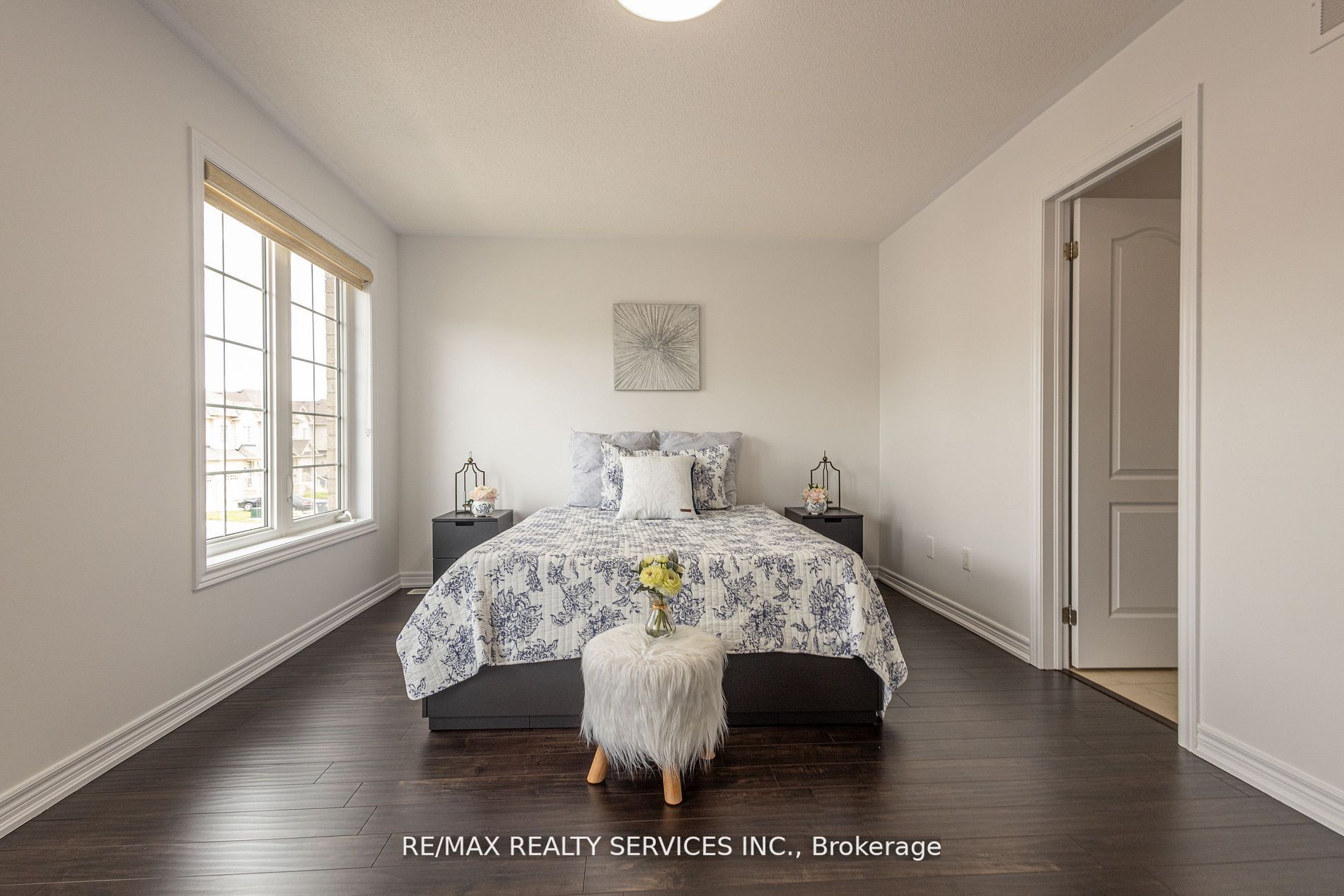 90 Yardley Cres