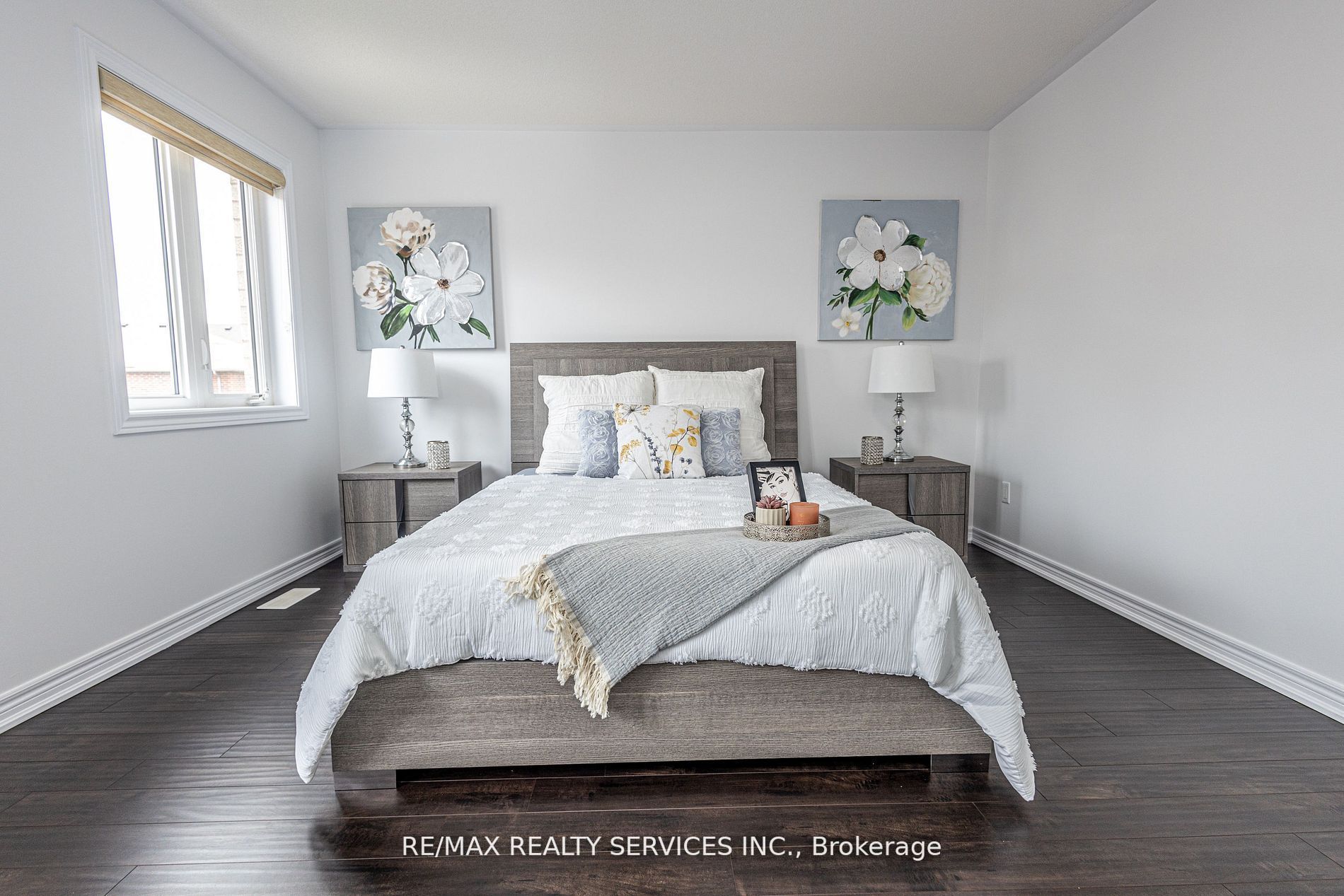 90 Yardley Cres