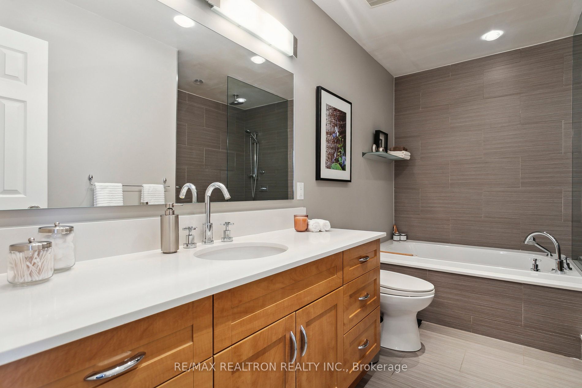 4286 Hartfield Grve