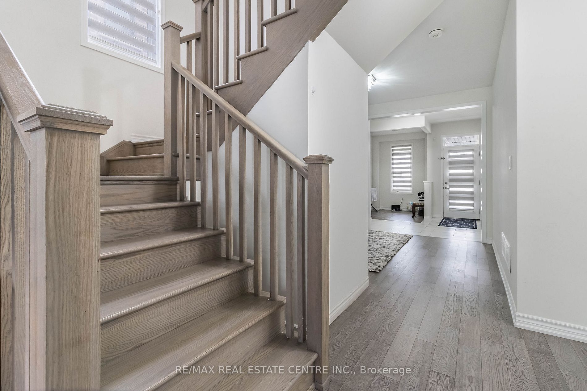 72 Circus Cres, #Upper