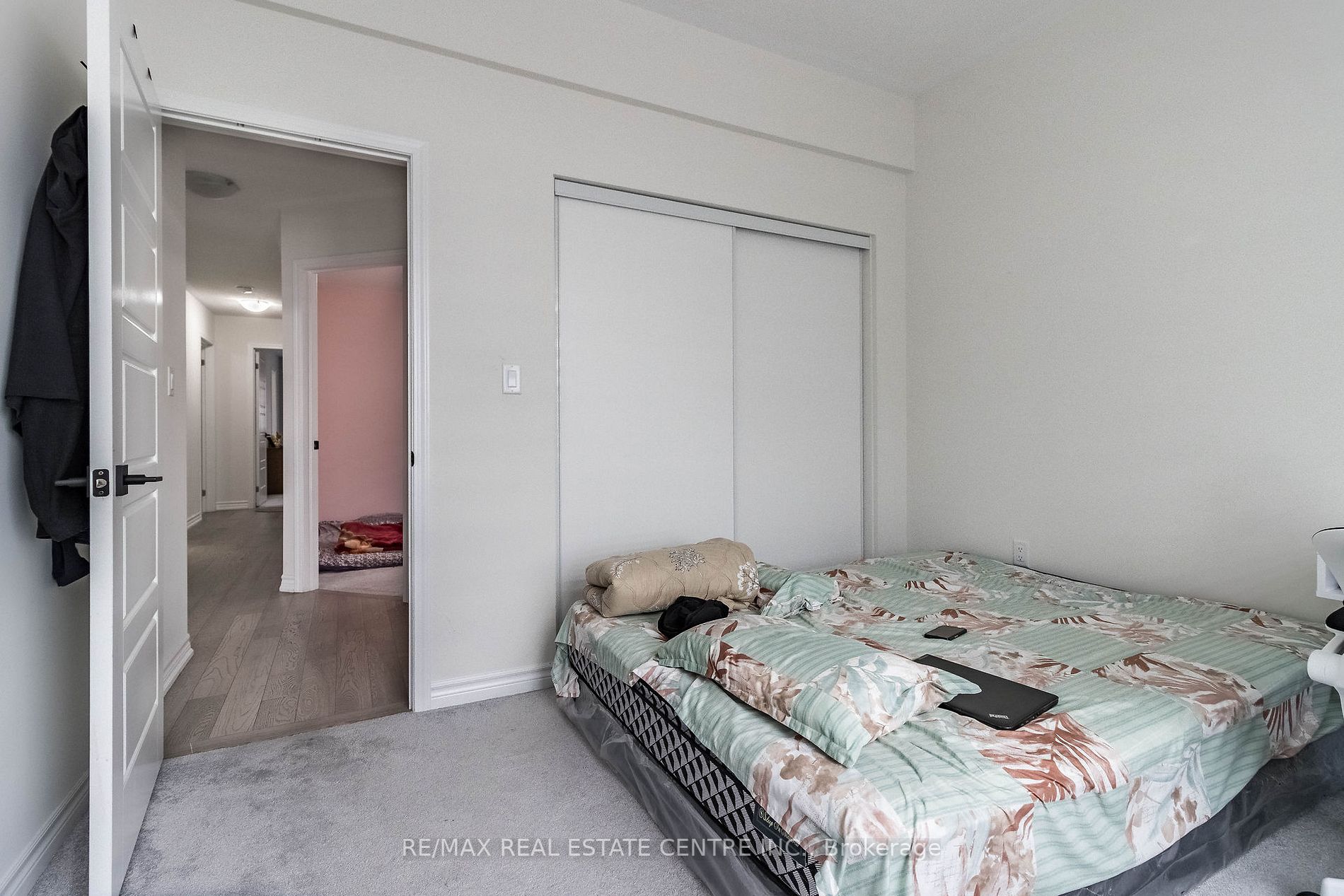 72 Circus Cres, #Upper