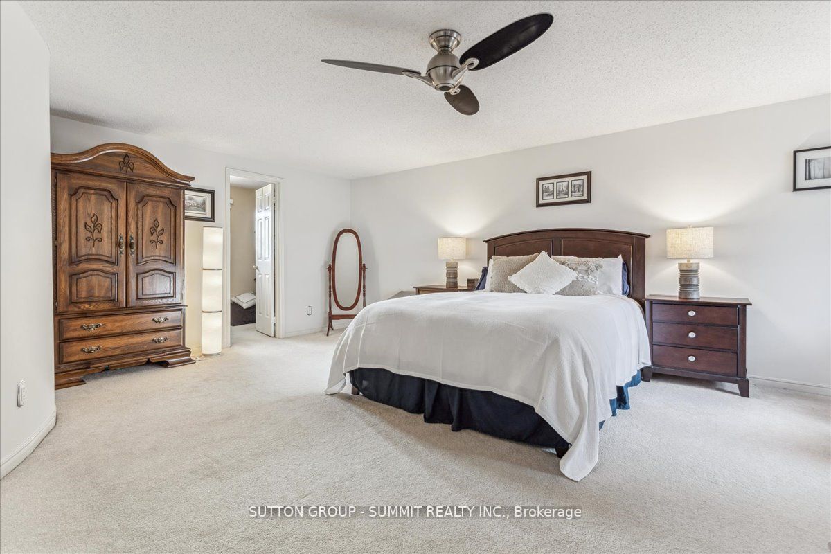 2153 Winding Way