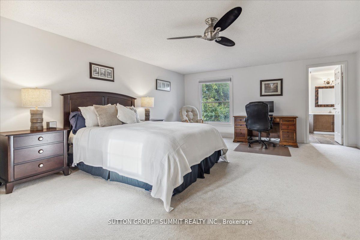 2153 Winding Way