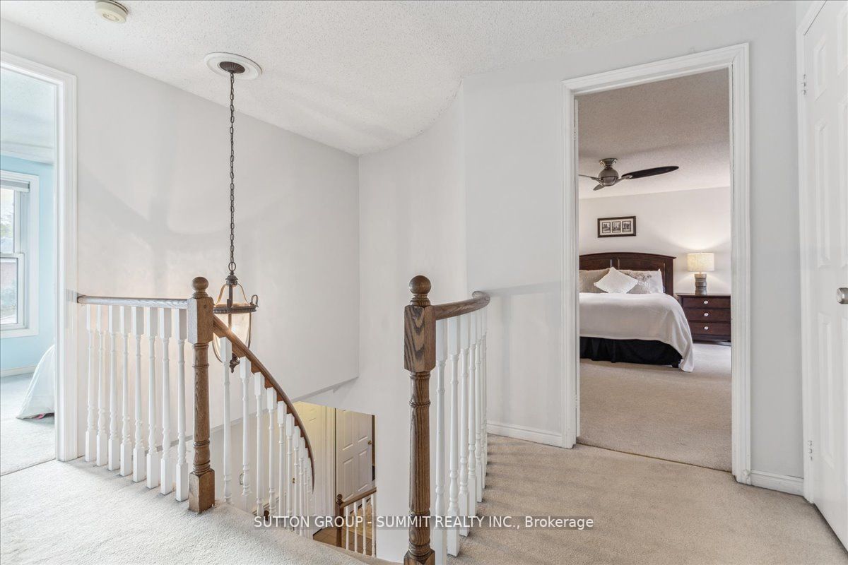 2153 Winding Way