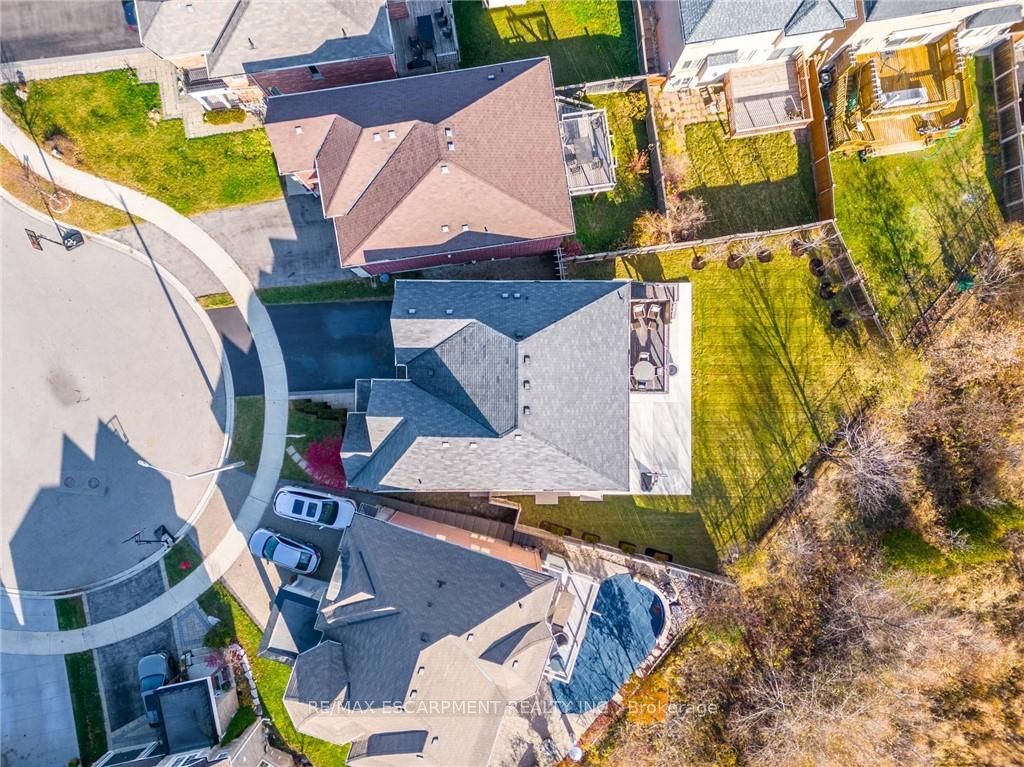3432 Mikalda Rd