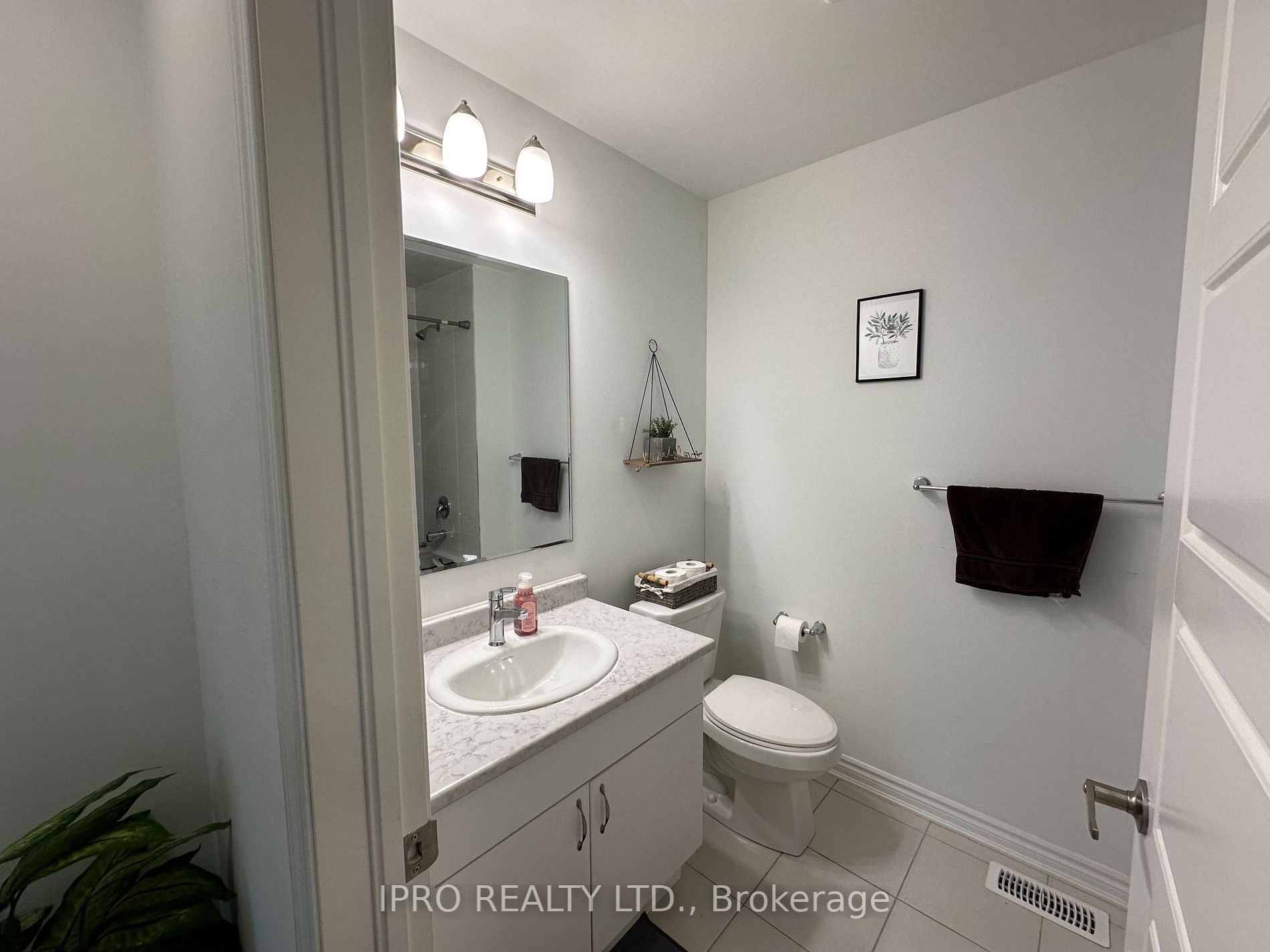 547 Bellflower Crt