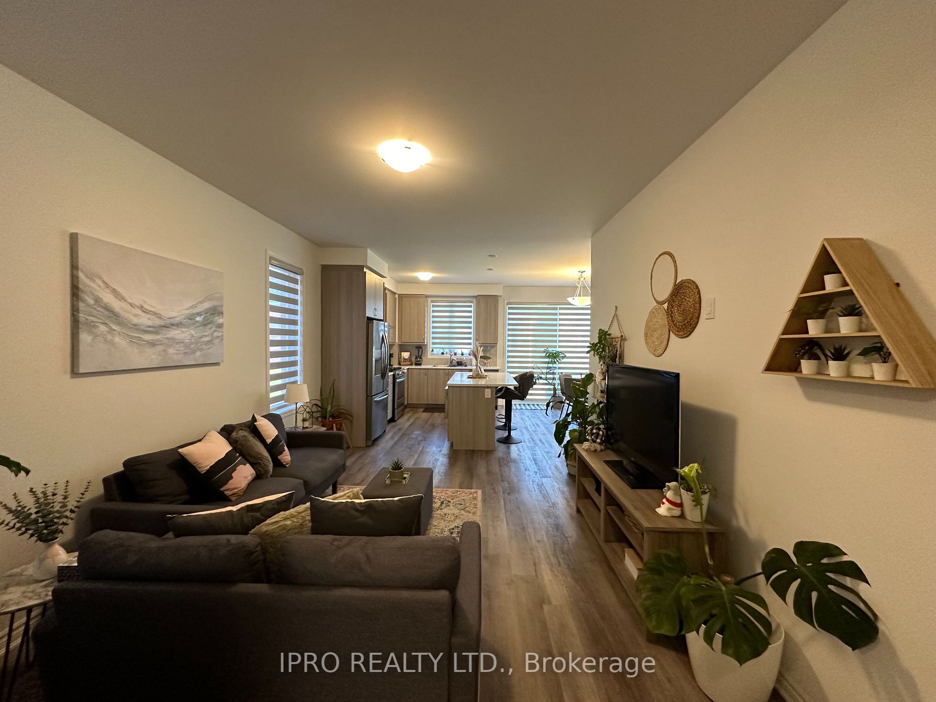 547 Bellflower Crt