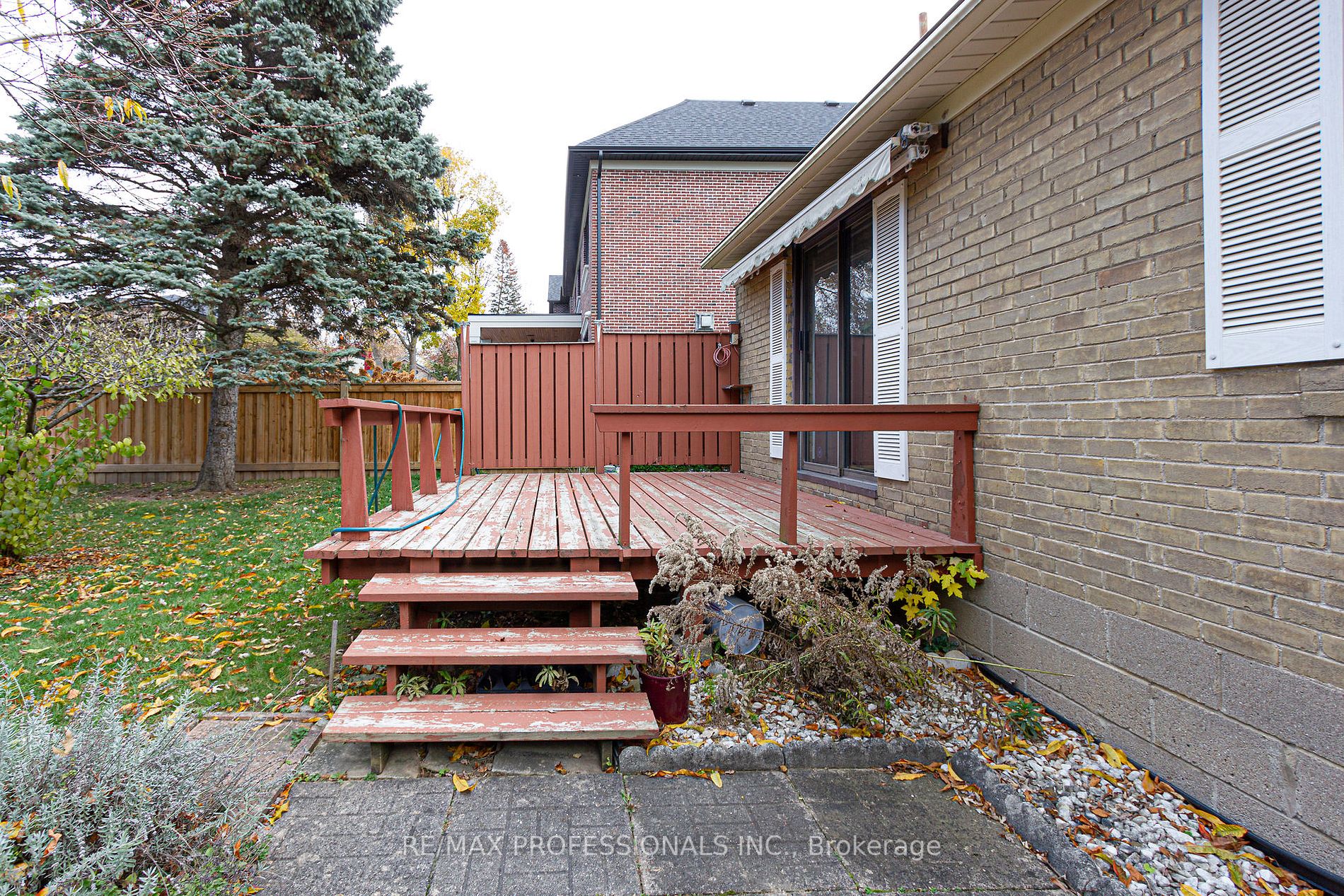 10 Graywood Dr