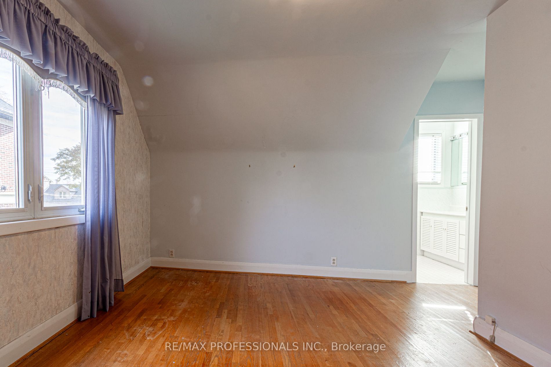 10 Graywood Dr