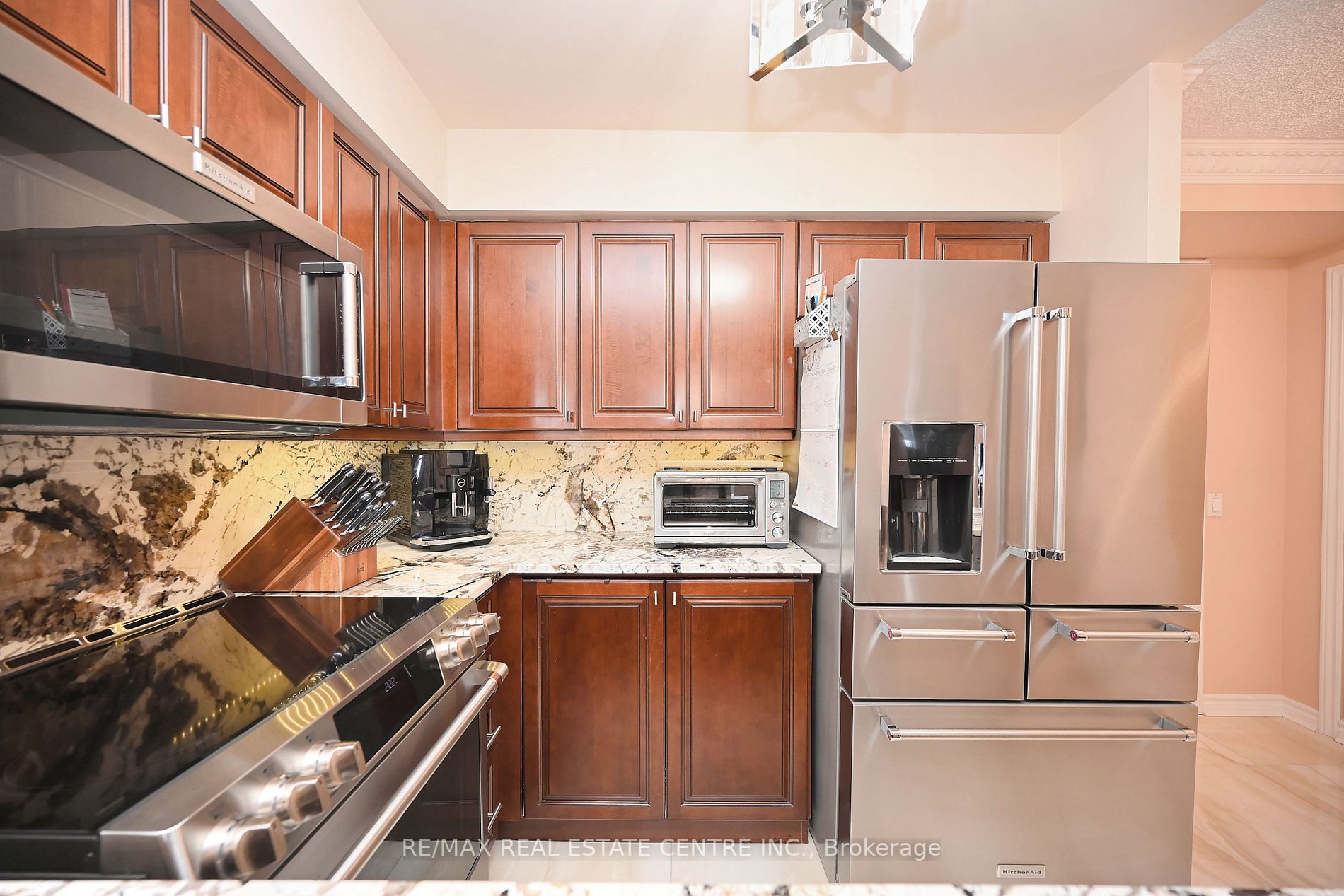 35 Kingsbridge Garden Circ, #2013