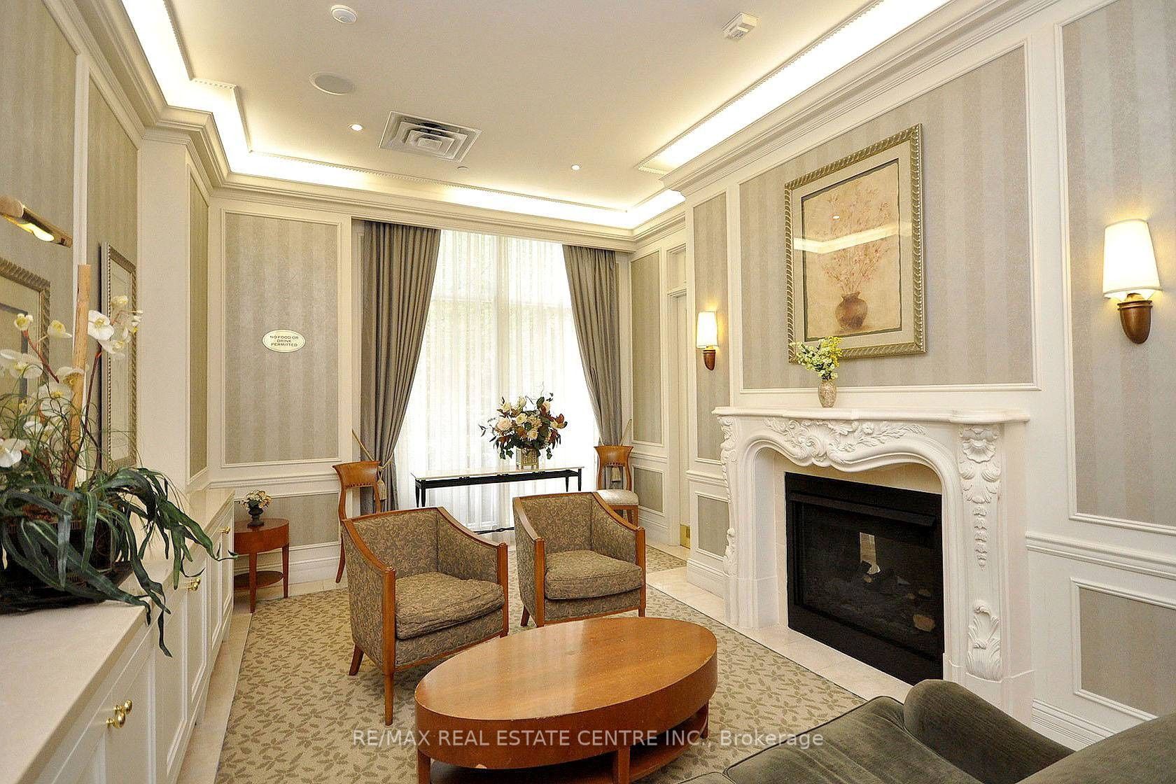 35 Kingsbridge Garden Circ, #2013