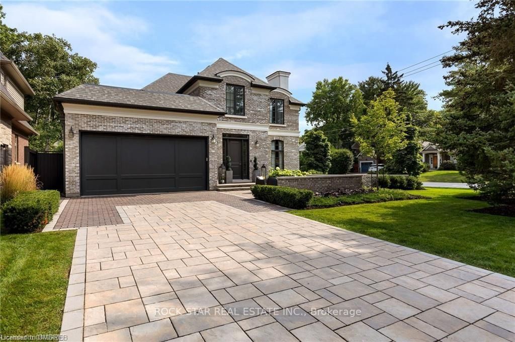 421 Wedgewood Dr