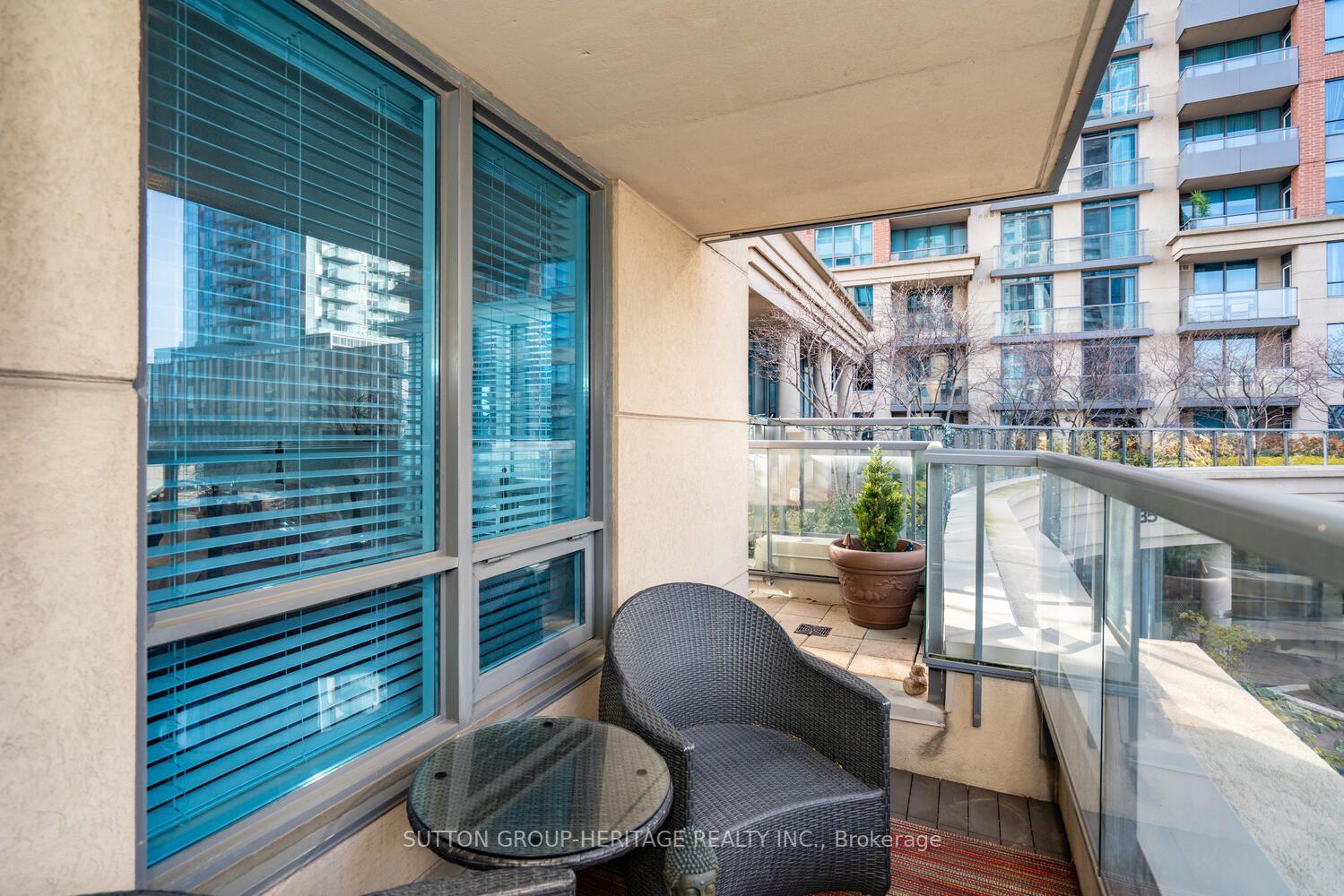 25 Viking Lane N, #256