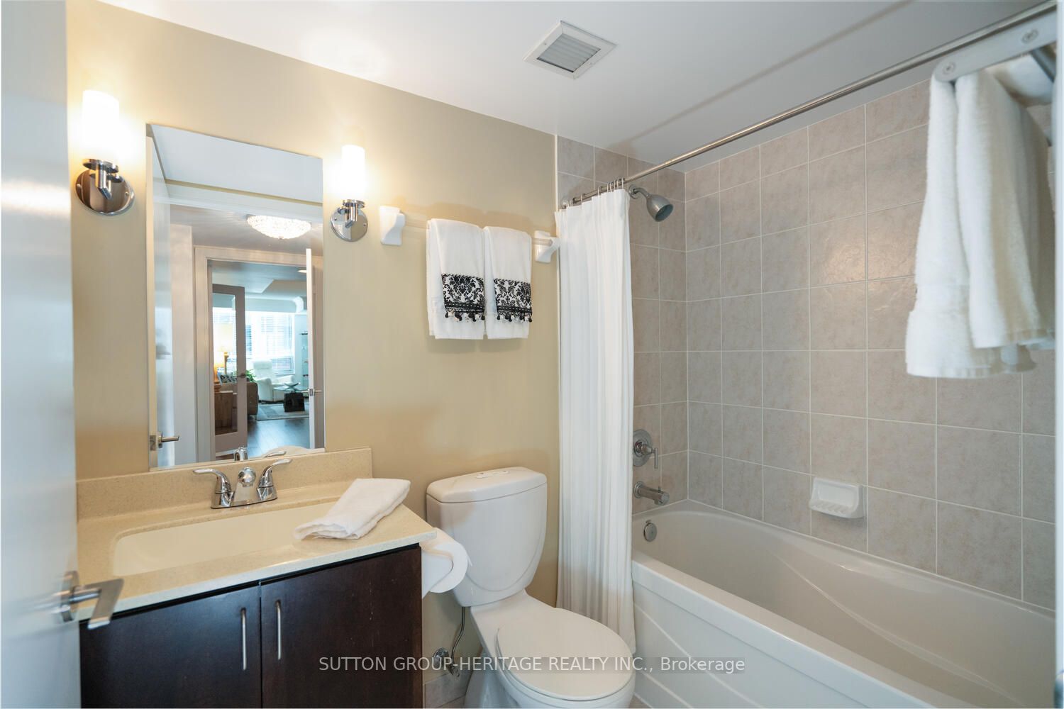 25 Viking Lane N, #256