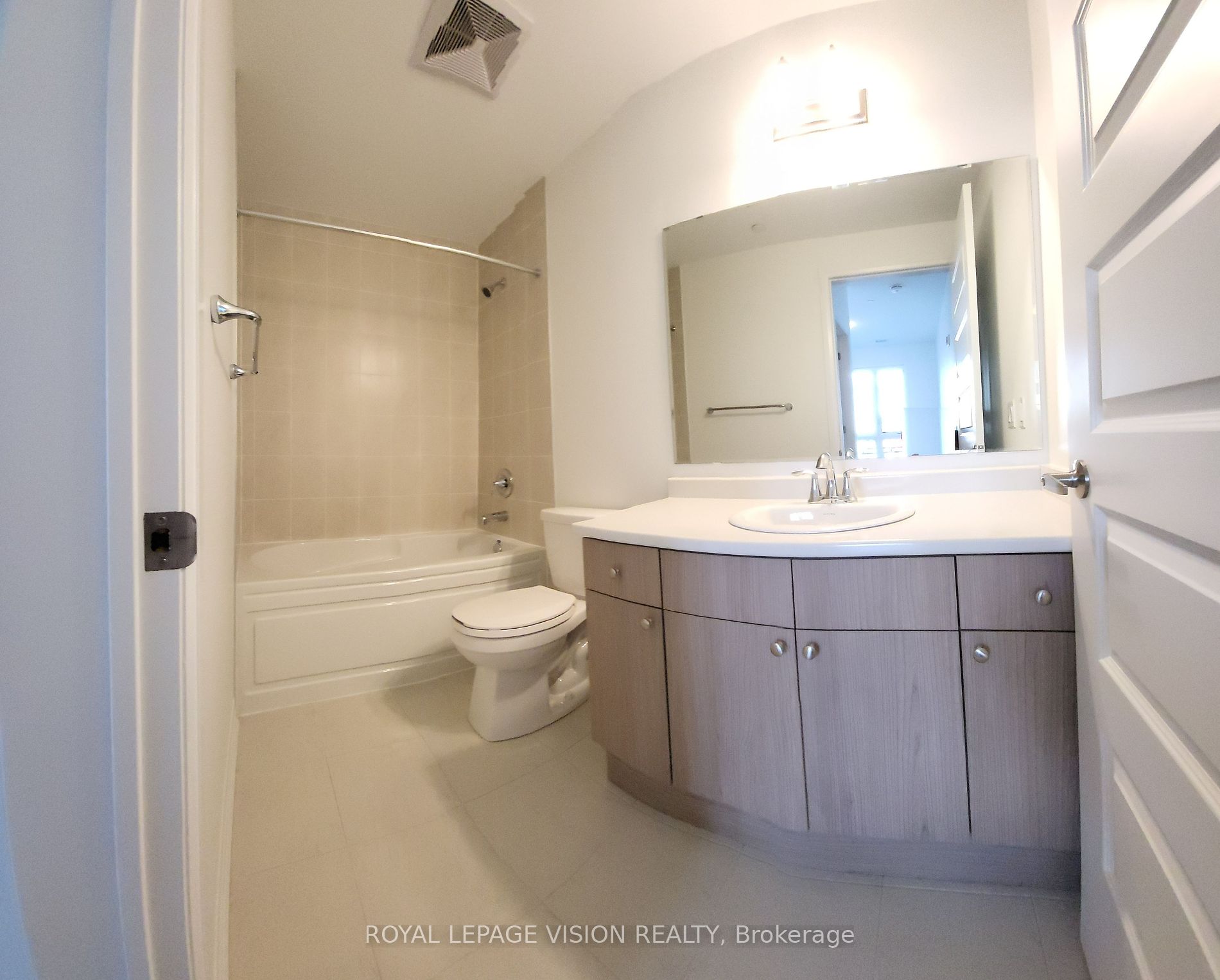 460 Gordon Krantz Ave, #116