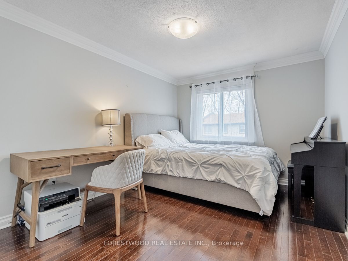 1764 Rathburn Rd E, #46