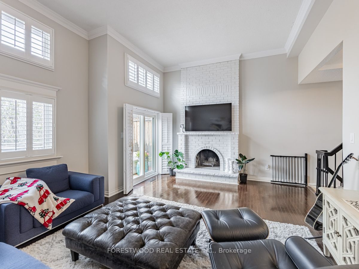 1764 Rathburn Rd E, #46