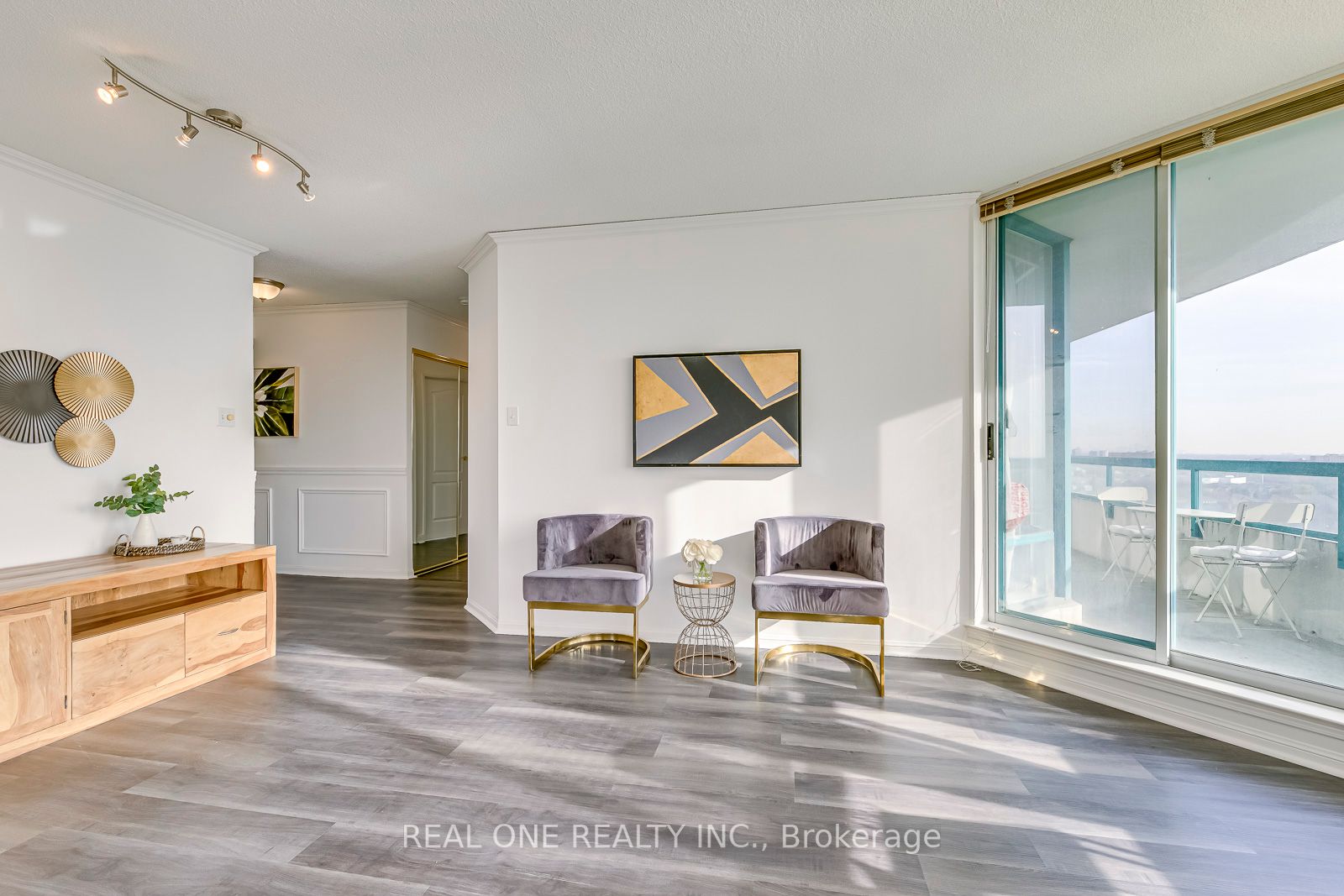 550 Webb Dr, #1008