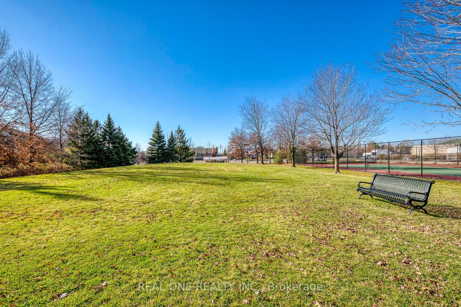 550 Webb Dr, #1008