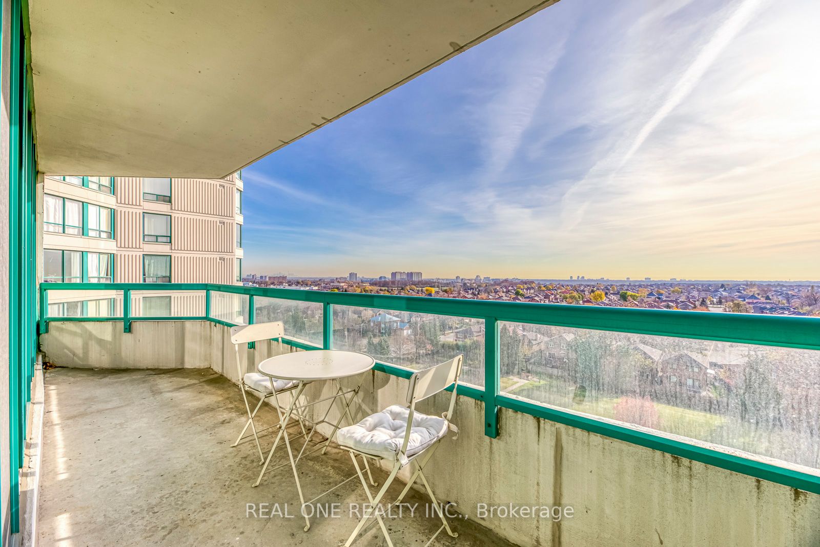 550 Webb Dr, #1008