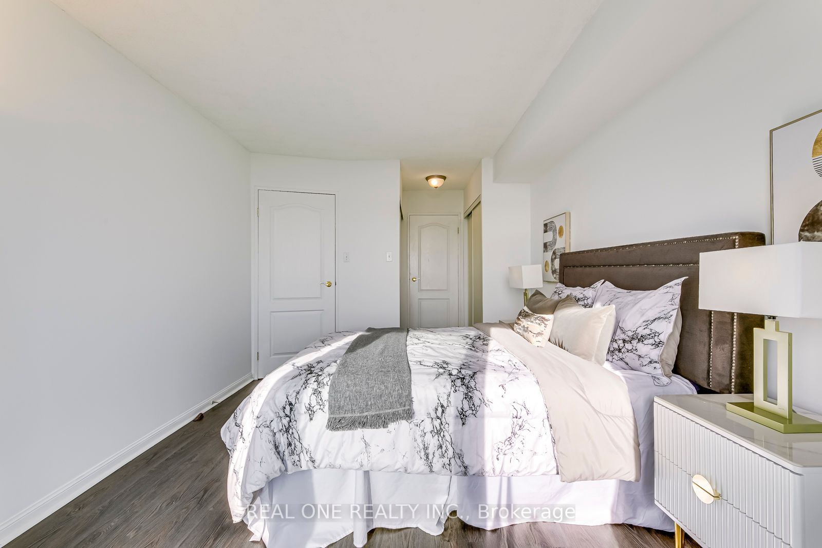 550 Webb Dr, #1008
