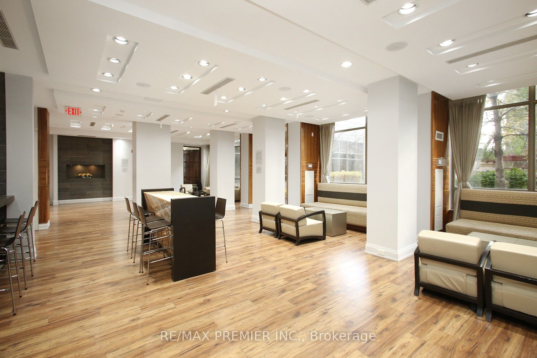 310 Burnhamthorpe Rd, #Ph 3