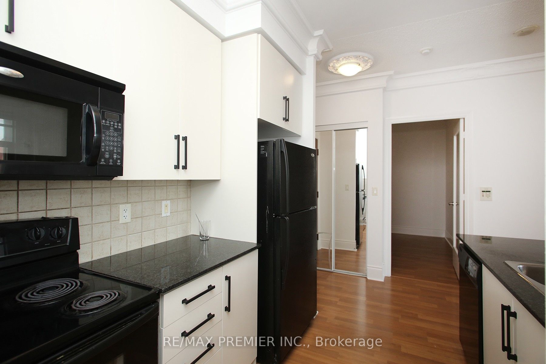 310 Burnhamthorpe Rd, #Ph 3