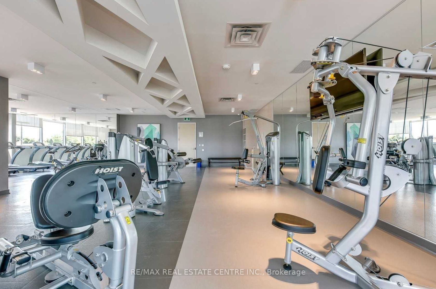 4633 Glen Erin Dr, #1504