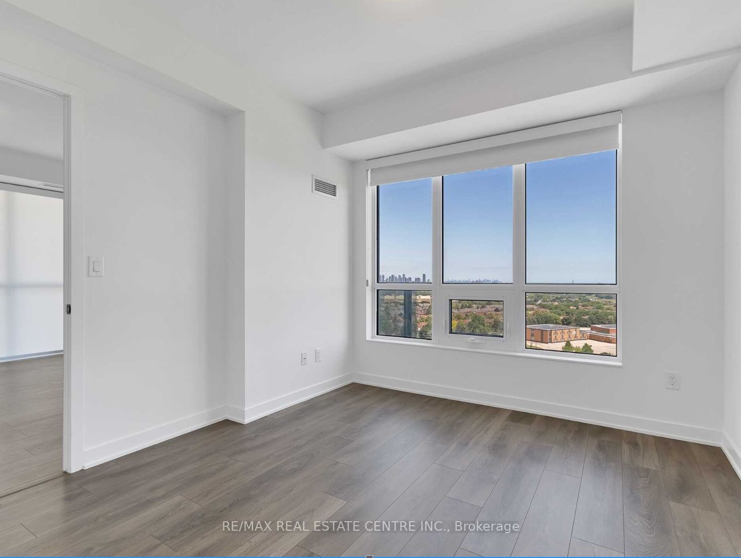 4633 Glen Erin Dr, #1504