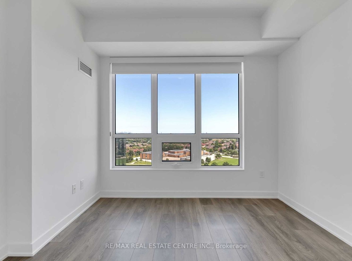 4633 Glen Erin Dr, #1504