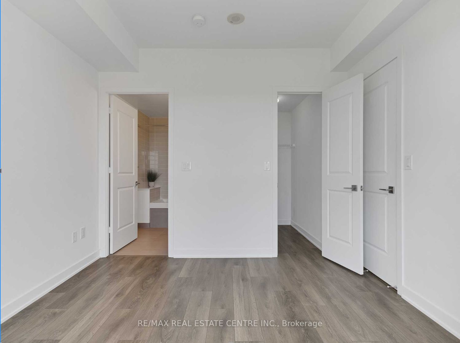 4633 Glen Erin Dr, #1504
