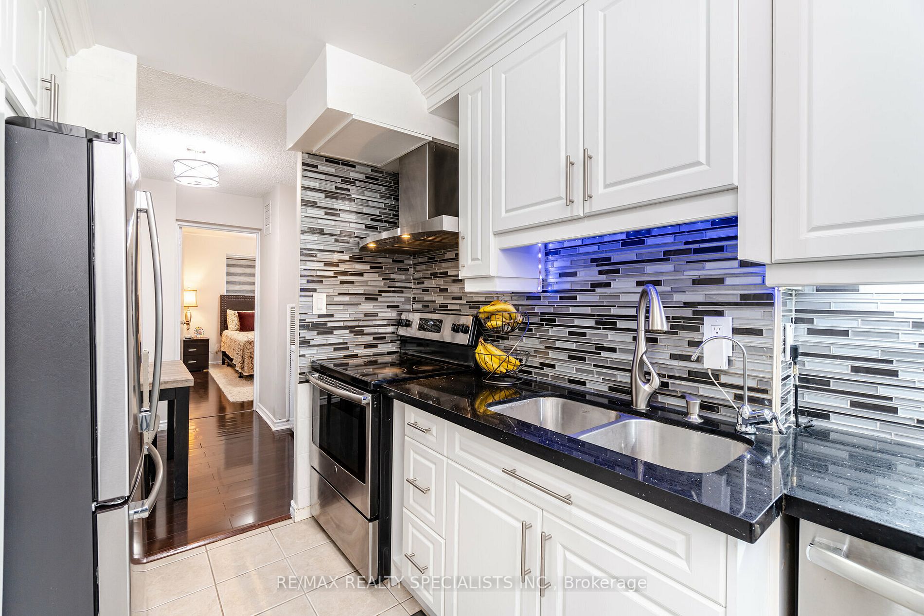 3025 The Credit Woodlands Dr N, #123