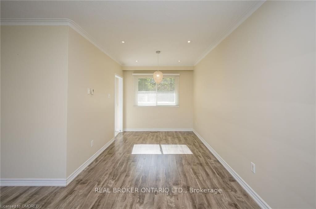 92 Sewell Dr