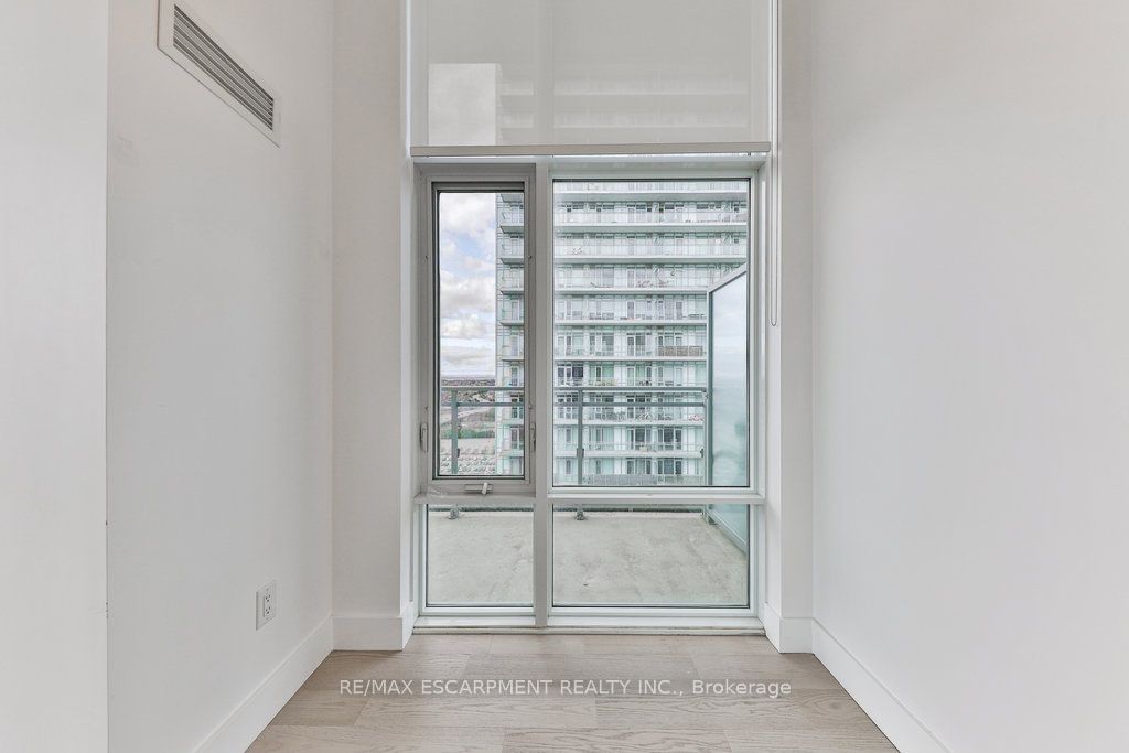 365 PRINCE OF WALES Drive #2208