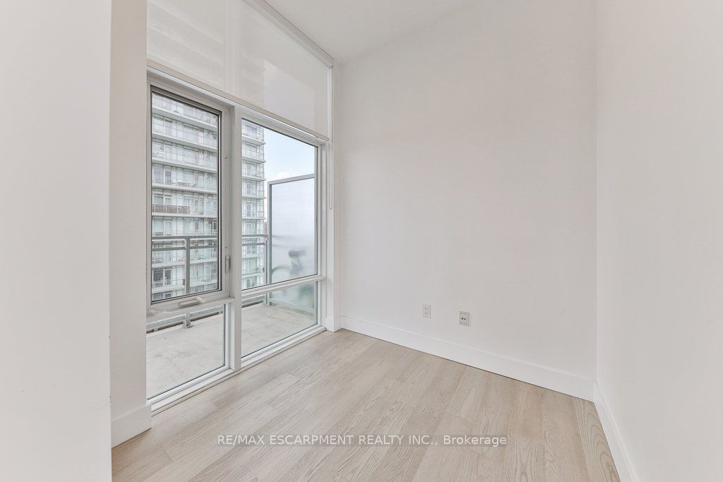 365 PRINCE OF WALES Drive #2208