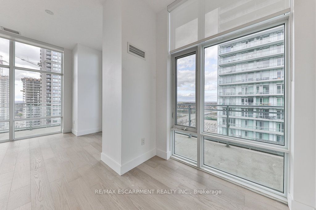 365 PRINCE OF WALES Drive #2208